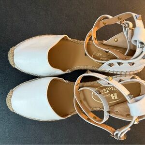 Browns Couture White Wedges. Edgy with silver spikes.